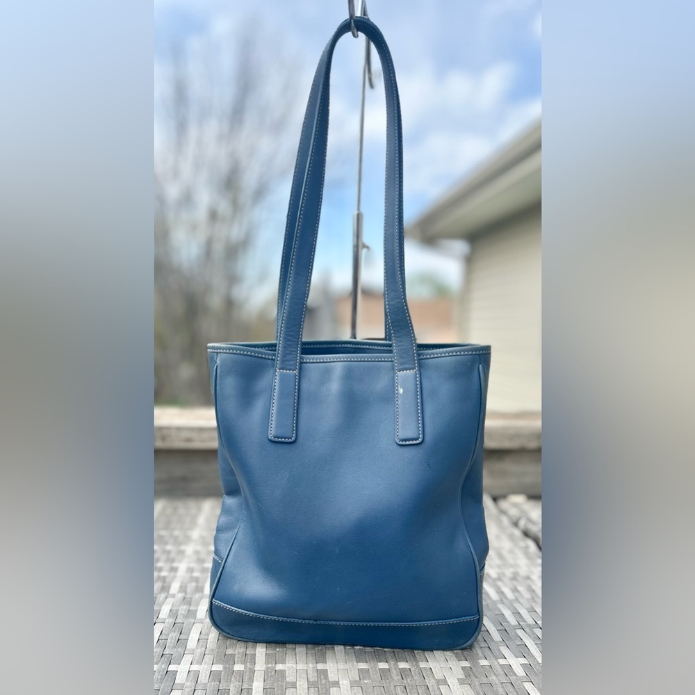 1992 True Vintage Cornflower Blue Coach Hampton Shoulder Bag Tote​ - Picture 2 of 14